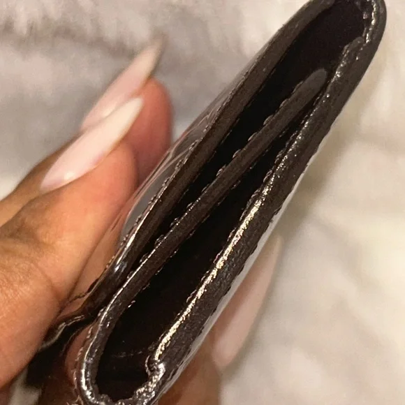 Louis Vuitton Amarante Vernis 4 Ring‎ Key Holder - Picture 12 of 14